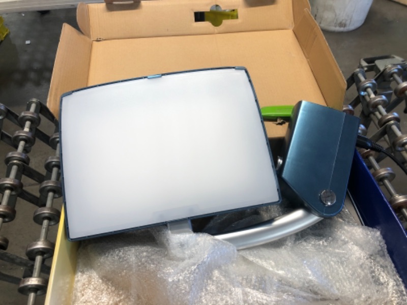 Photo 1 of Carex Day-Light Sky Bright Light Therapy Lamp - 10,000 LUX - Sun Lamp To Combat Winter Blues and To Increase Your Energy

//TESTED AND FUNCTIONAL