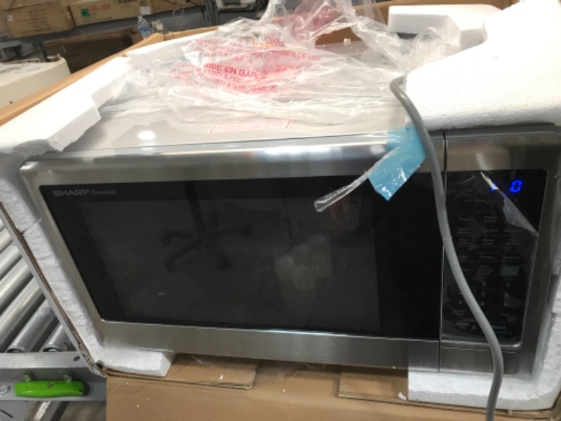 Photo 3 of Carousel 2.2 Cu. Ft. Microwave with Sensor Cooking