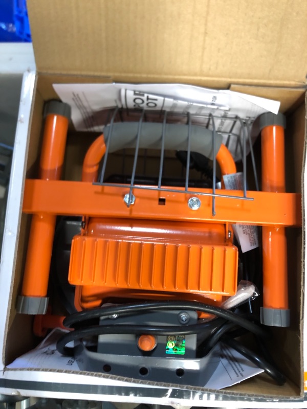 Photo 1 of HDX
600-Watt Halogen Portable Work Light