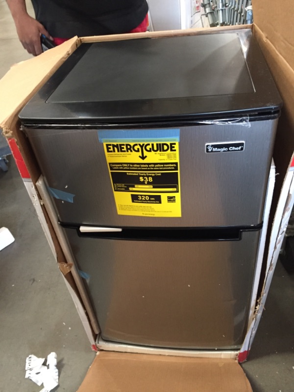 Photo 2 of Magic Chef
3.1 cu. ft. Mini Fridge in Stainless Look