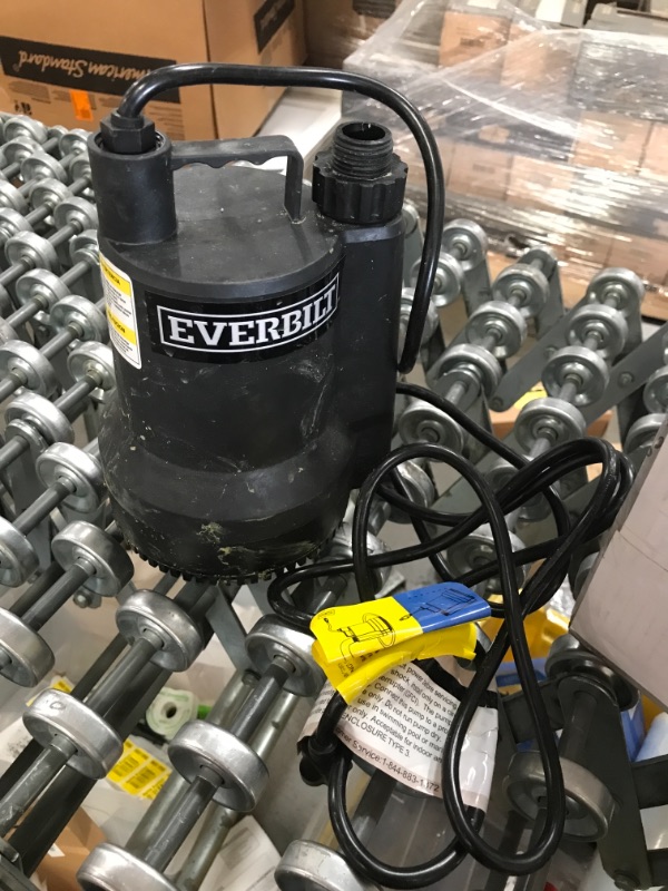 Photo 2 of 1/6 HP Plastic Submersible Utility Pump