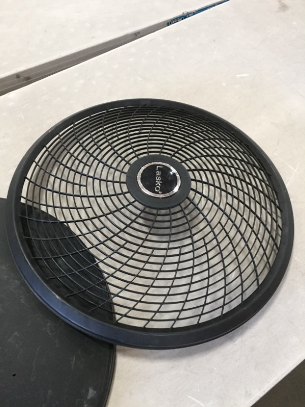 Photo 3 of Cyclone Adjustable-Height 18 in. 3 Speed Black Oscillating Pedestal Fan
AS IS USED, DAMAGED, PLEASE SEE PHOTOS 