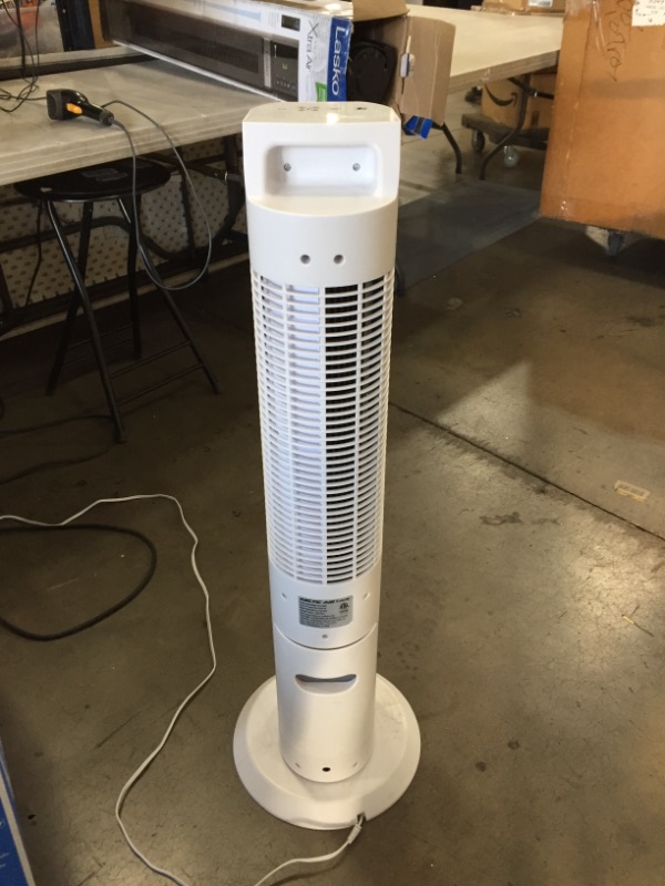 Photo 3 of Oscillating 305 CFM 3-Speed Tower Portable Evaporative Cooler for 100 sq. ft.
AS IS USED, DIRTY, PLEASE SEE PHOTOS 