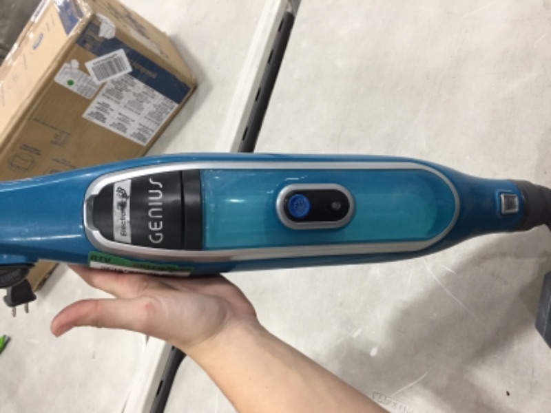 Photo 4 of Genius Steam Pocket Mop System Steam Cleaner
AS IS USED, DAMAGED, BOTTOM DOESNT CLAMP SHUT, PLEASE SEE PHOTOS 