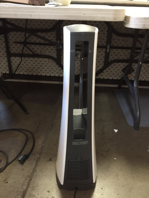 Photo 3 of Bladeless 1500-Watt Electric Ceramic Oscillating Space Heater with Digital Display and Remote Control
AS IS USED, MINOR COSMETIC DAMAGE PLEASE SEE PHOTOS 