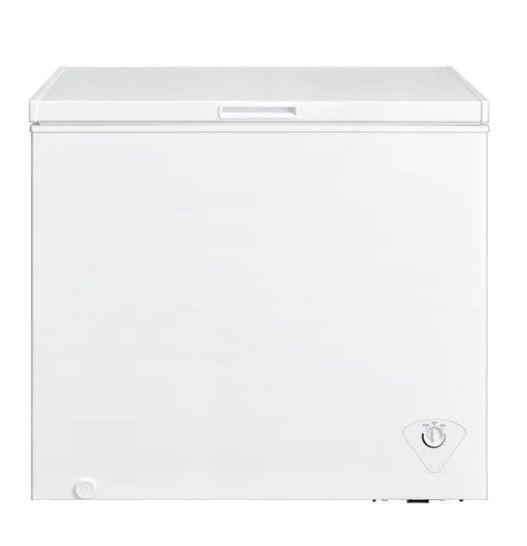 Photo 1 of VISSANI
7 cu. ft. Manual Defrost Chest Freezer in White