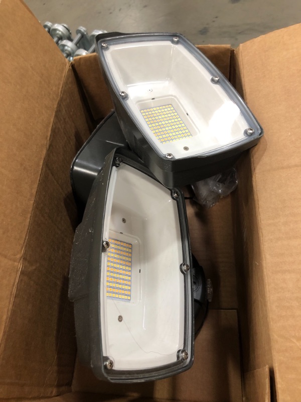 Photo 1 of LOT OF 2 LED WALL LIGHTS.
NO DESCRIPTIVE DETAILS.
AS IS.