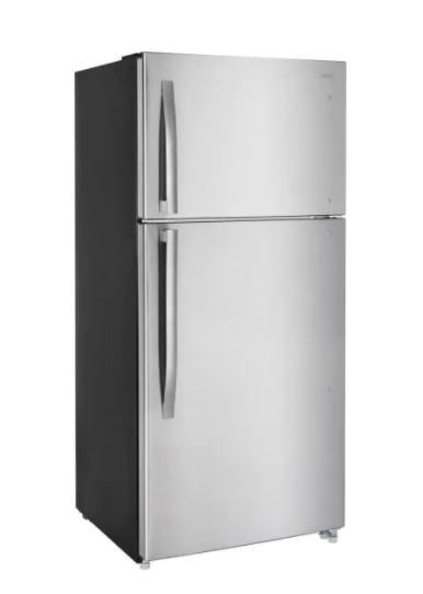 Photo 1 of VISSANI
18.0 cu. ft. Top Freezer Refrigerator in Stainless Steel Look
MISSING HANDLES FOR DOORS.