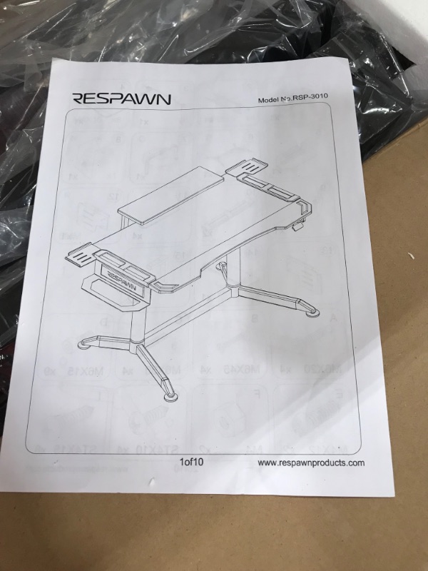 Photo 2 of RESPAWN 3010 Computer Ergonomic Height Adjustable Gaming Desk, in Blue (RSP-3010-BLU), 23.625 D x 52.625" W x 33.5"-49.5" H
**MISSING SOME HARDWARE**