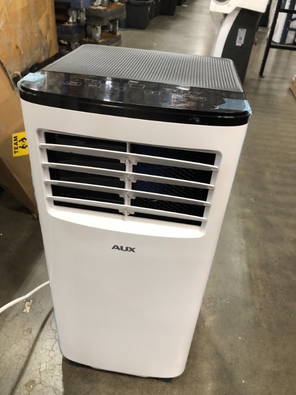 Photo 5 of AuxAC 8,000 BTU Portable Air Conditioner
**BLOWS COLD AIR**