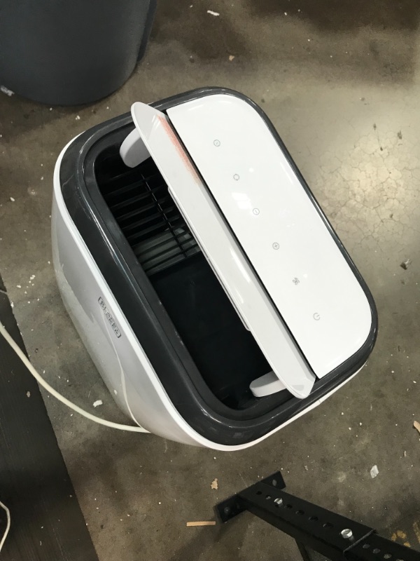 Photo 1 of BLACK+DECKER BPP05WTB Portable Air Conditioner with Remote Control, 5,000 BTU SACC/CEC (8,000 BTU ASHRAE), White
**BLOWS ICE COLD**