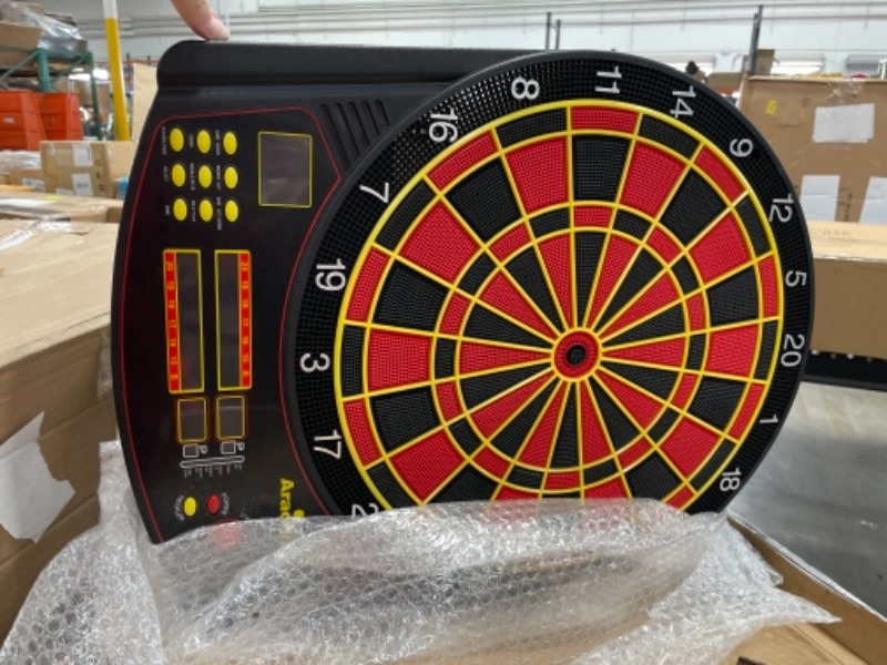 Photo 2 of Arachnid Cricket Pro 450 Electronic Dartboard