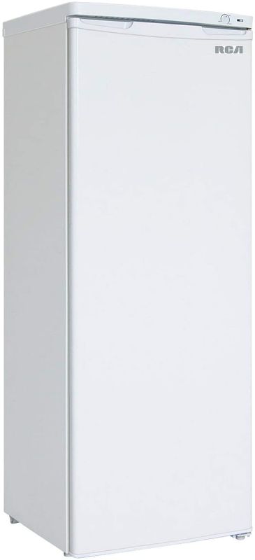 Photo 1 of RCA RFRF690 Thomson Upright Freezer 6.5 cu ft, White

//TESTED AND FUNCTIONAL 
