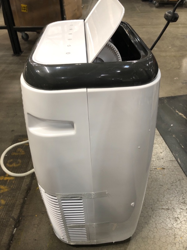 Photo 6 of BLACK+DECKER BPP10HWTB Portable Air Conditioner with Heat and Remote Control, 10,000 BTU SACC/CEC (14,000 BTU ASHRAE), Cools Up to 450 Square Feet, White

//TESTED AND FUNCTIONAL 
