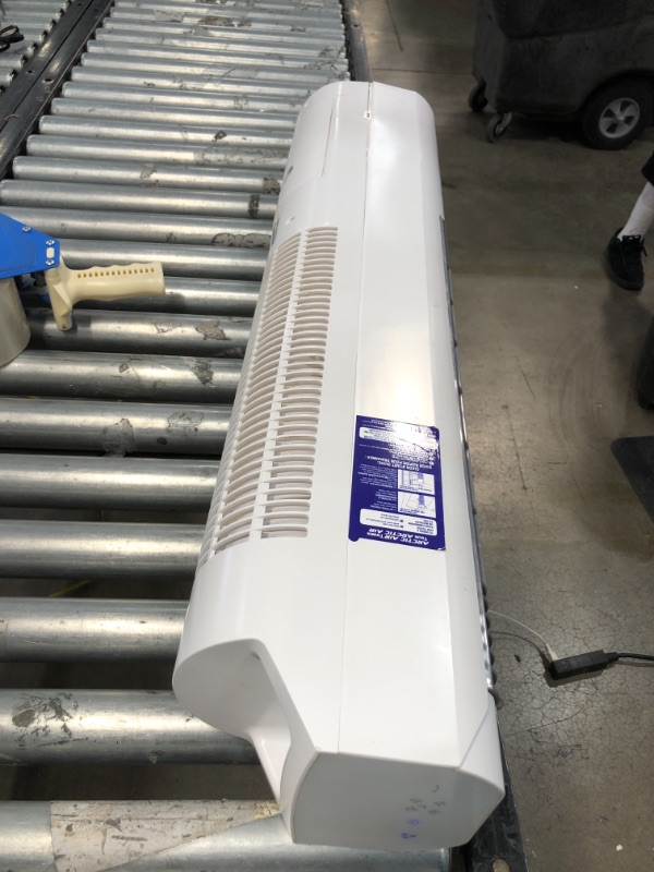 Photo 1 of Ontel Arctic Air Evaporative Portable Room Cooling Tower with 3-Speed Oscillating Fan

//TESTED AND FUNCTIONAL, MINOR COSMETIC DAMAGE, MISSING BASE  
