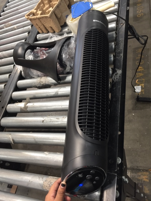 Photo 1 of Honeywell HYF290B Quietset 8-Speed Whole-Room Tower Fan With Remote Control & Oscillating Motion

//TESTED AND FUNCTIONAL 