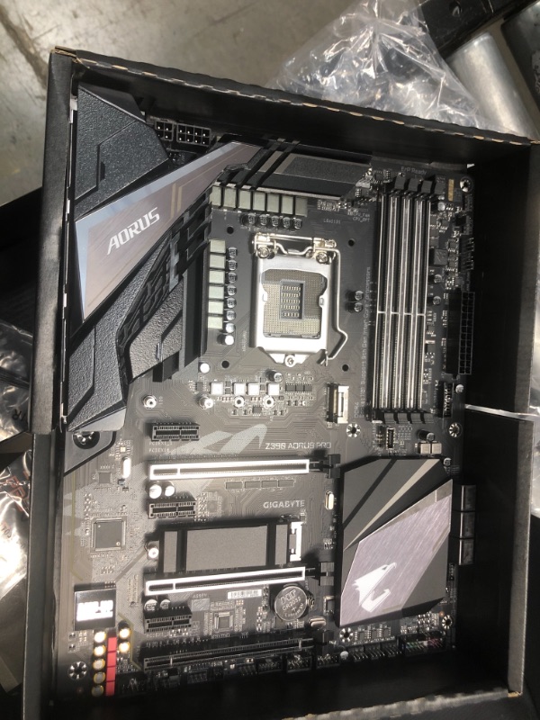 Photo 2 of Gigabyte Z390 Aorus with 12 Phases Digital VRM Solutions Multi-Cuts Heatsinks Motherboard, Black
