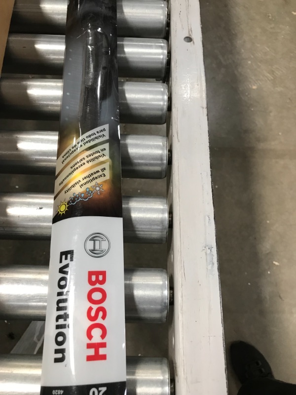 Photo 1 of Bosch 4820 Evolution All-Season Bracketless Wiper Blade - 20" (Pack of 1)
