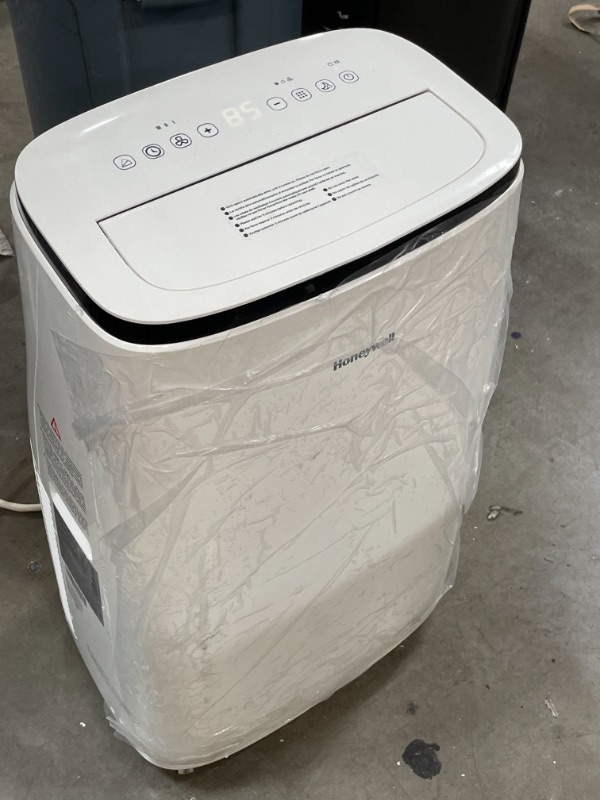 Photo 2 of PARTS ONLY: Honeywell 15,000 BTU Portable Air Conditioner with Dehumidifier & Fan Cools Rooms Up To 775 Sq. Ft. with Remote Control, HJ5CESWK0, White/Black
