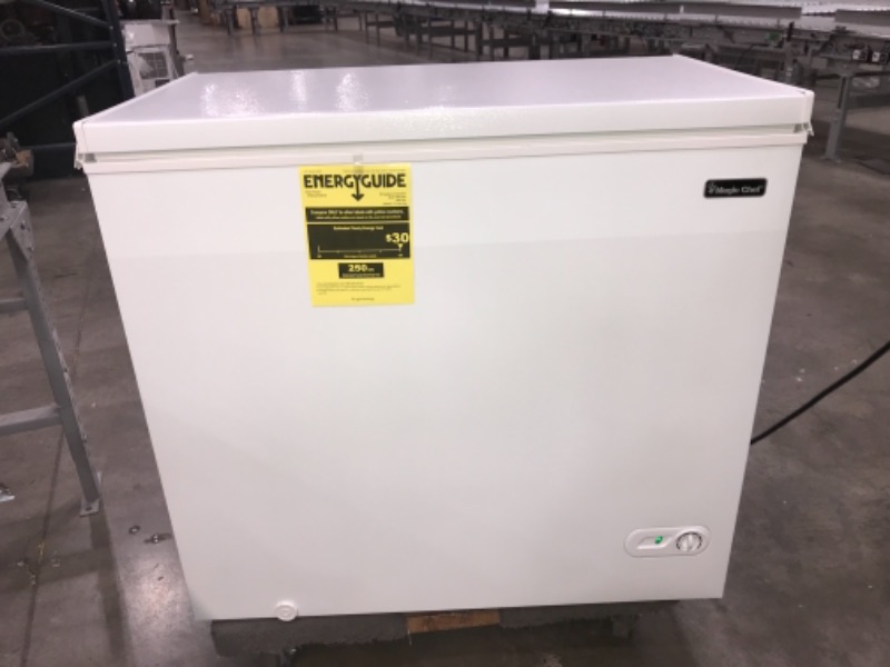 Photo 2 of 7.0 cu. ft. Chest Freezer in White-HMCF7W4
