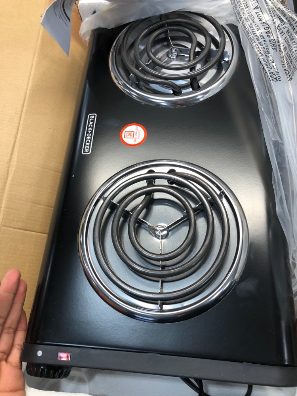 Photo 3 of BLACK+DECKER 2-Burner 12 in. Black Hot Plate with Temperature Controls
