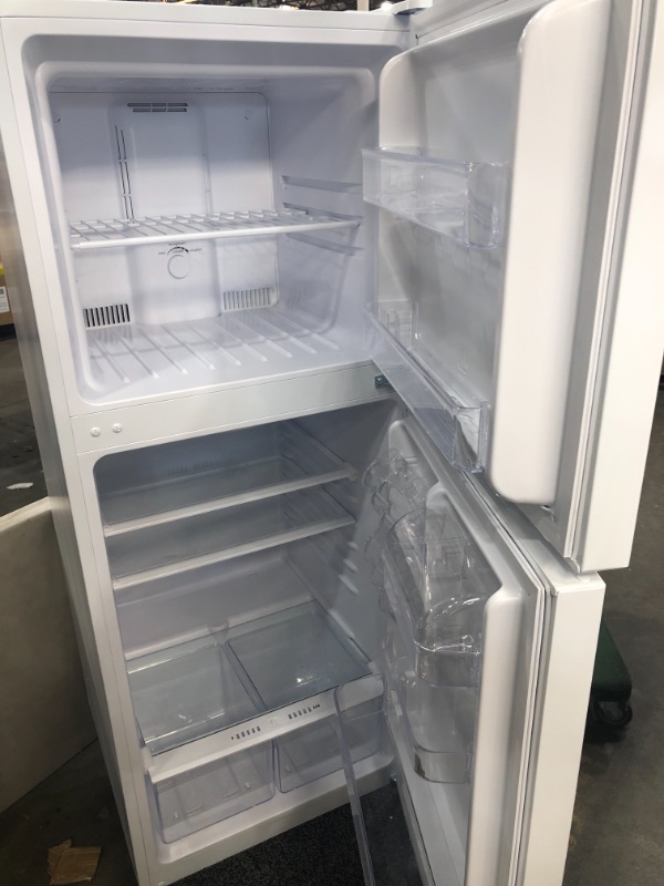 Photo 3 of 10.1 cu. ft. Top Freezer Refrigerator in White
