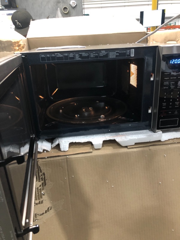 Photo 3 of Samsung MS14K6000AS/AA MS14K6000 speed-cooking-microwave-ovens, 1.4 cu. ft, Stainless Steel
