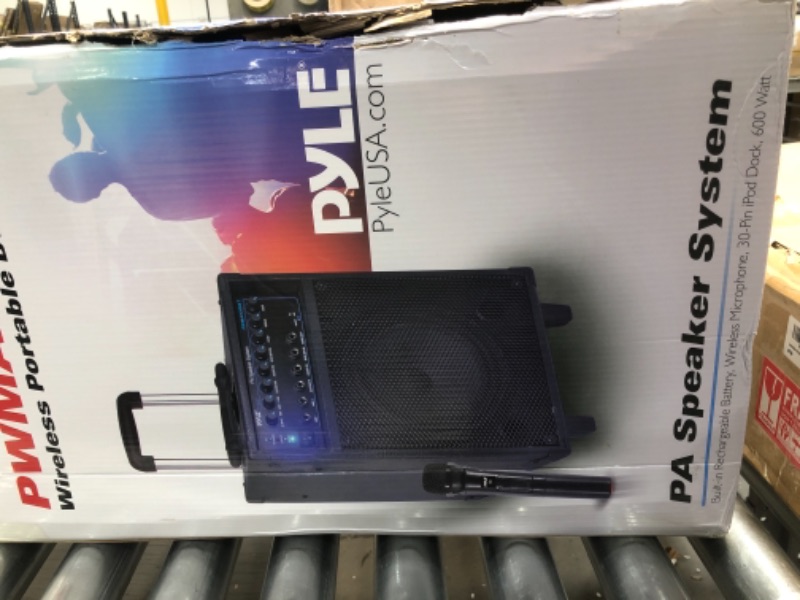 Photo 1 of PYLE PORTABLE BT PA SPEAKER SYSTEM