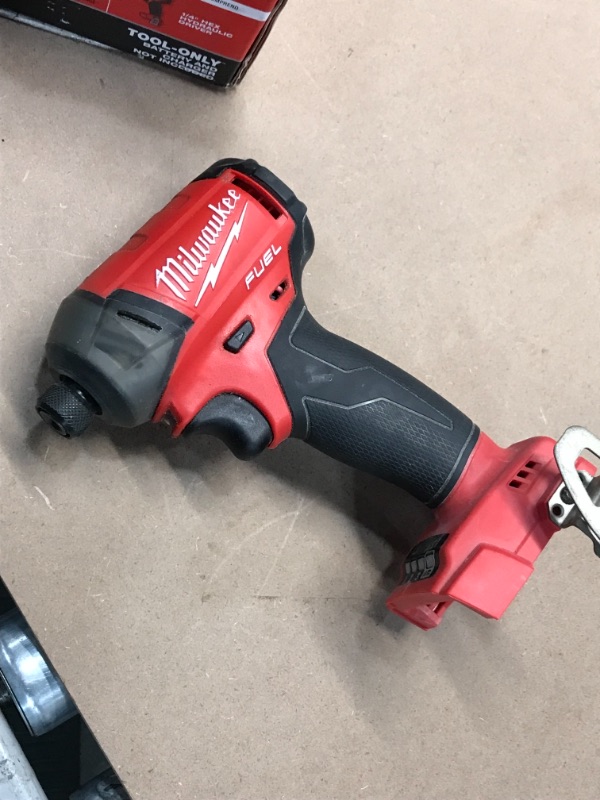 Photo 3 of Milwaukee ELEC TOOL 2760-20 M18 Fuel Hex Hydraulic Driver, 1/4"-BETTERY AND CHARGER ARE NOT INCLUDED 
