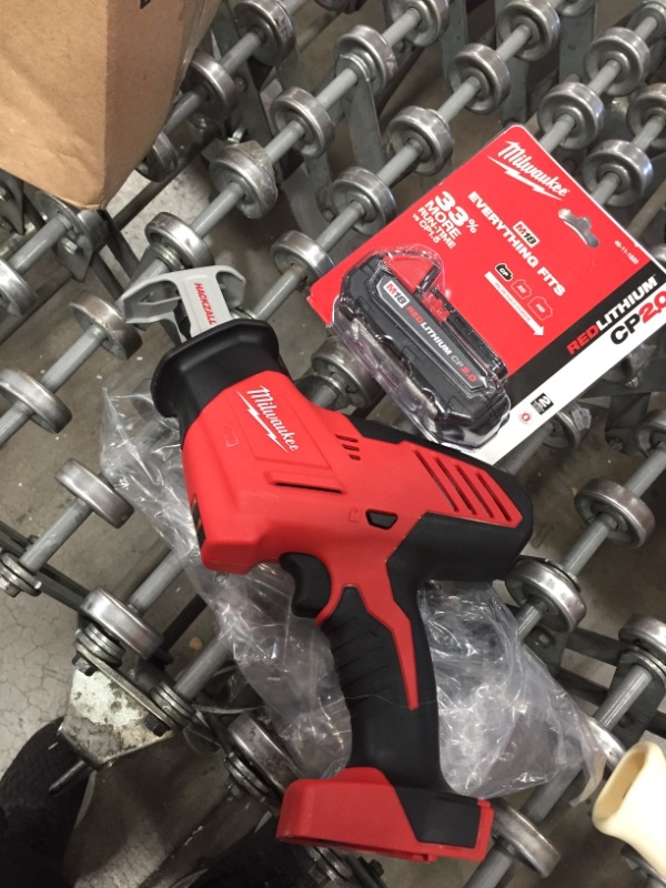 Photo 2 of Milwaukee
M18 18-Volt Lithium-Ion Cordless Hackzall Reciprocating Saw with 2.0 Ah Compact Battery