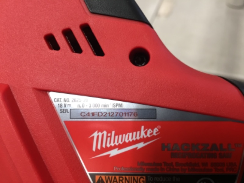 Photo 4 of Milwaukee
M18 18-Volt Lithium-Ion Cordless Hackzall Reciprocating Saw with 2.0 Ah Compact Battery