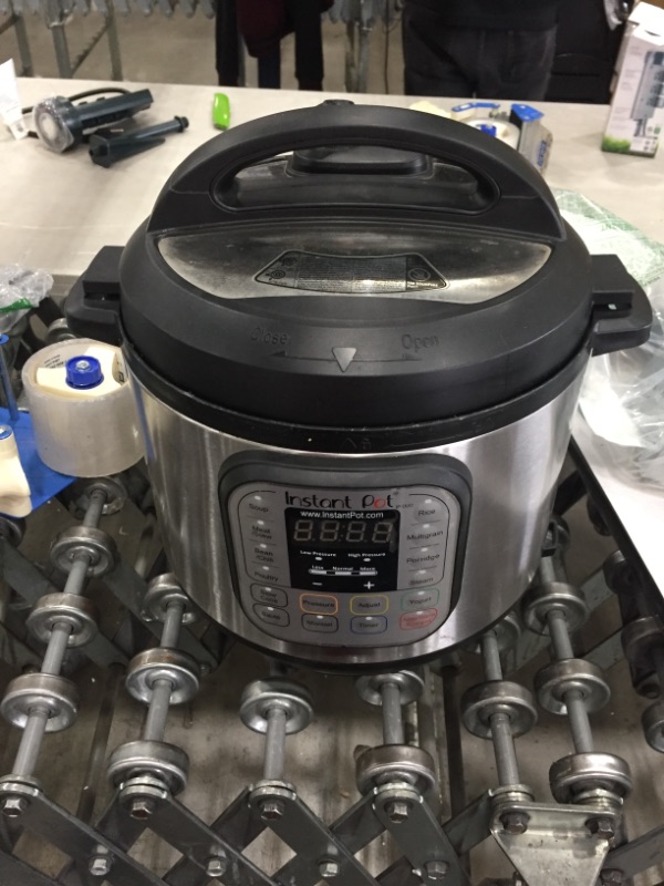 Photo 2 of (powers on but flashes all lights and beeps and has c6)

Instant Pot Duo 7-in-1 Electric Pressure Cooker, Slow Cooker, Rice Cooker, Steamer, Sauté, Yogurt Maker, Warmer & Sterilizer, 6 Quart, Stainless Steel/Black