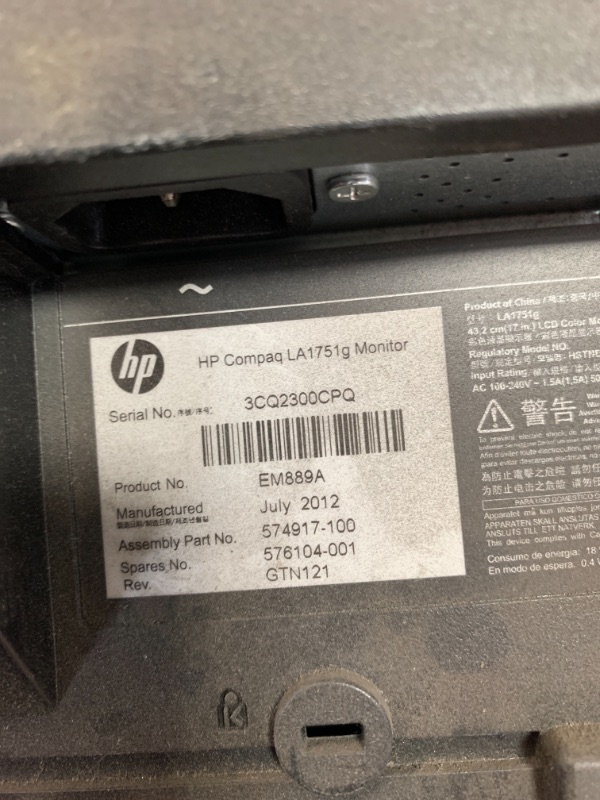 Photo 1 of EM889A HP 17-Inch LCD Monitor 
AS IS MODERATE USE UNABLE TO TEST - PARTS ONLY 