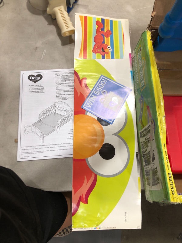 Photo 1 of Delta Children Plastic Toddler Bed, Sesame Street
PREVIOUSLY OPENED 