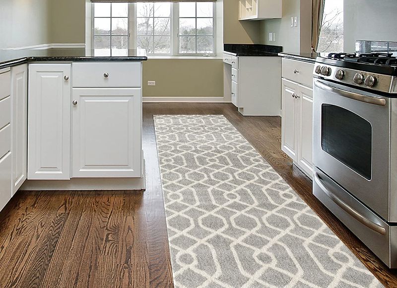 Photo 1 of 

Modern Trellis Pattern Gray 2' X 7' 2" Area Rug Runner
Size:2' x 7'2"
Color:Grey