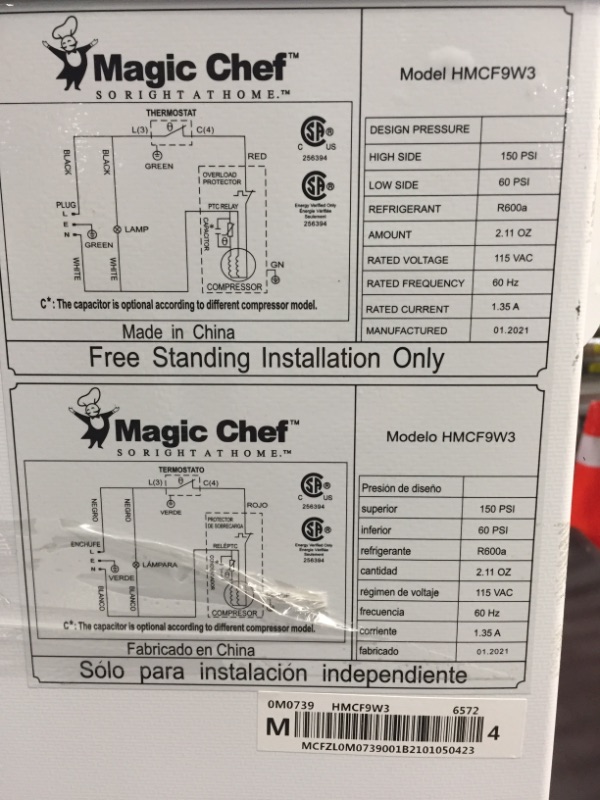 Photo 2 of MAGIC CHEF 8.7 cu. ft. Manual Defrost Chest Freezer in White

//TESTED AND FUNCTIONAL, MINOR COSMETIC DAMAGE 
