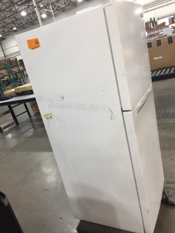 Photo 4 of *Growing mold inside* *For parts only* *Damage shown in pictures*
10.1 cu. ft. Top Freezer Refrigerator in White
