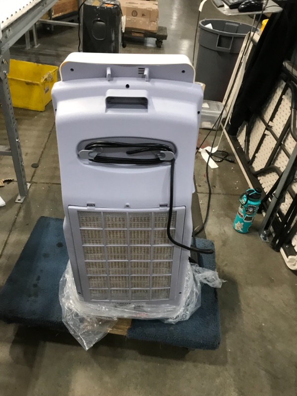 Photo 2 of Bonaire 350 CFM 3-Speed Portable Evaporative Cooler for 175 sq. ft.
by Bonaire Durango
