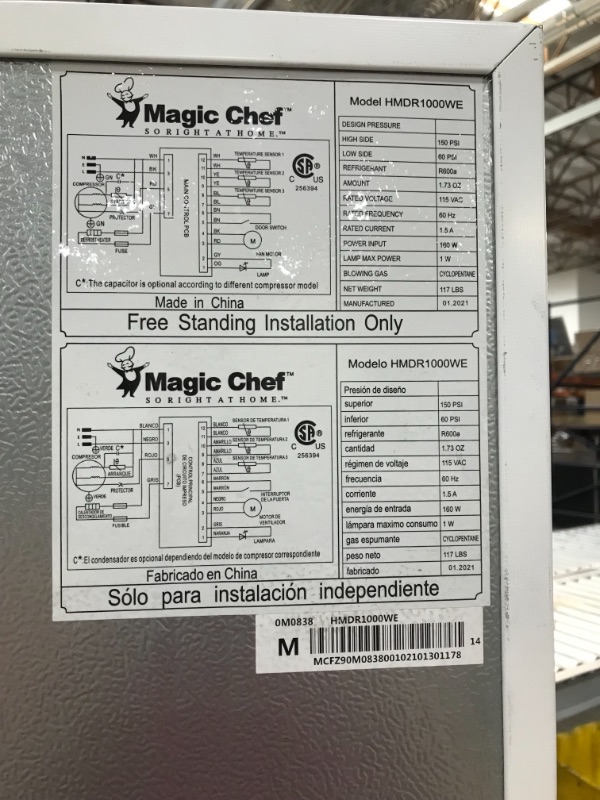 Photo 1 of 10.1 cu. ft. Top Freezer Refrigerator in White
