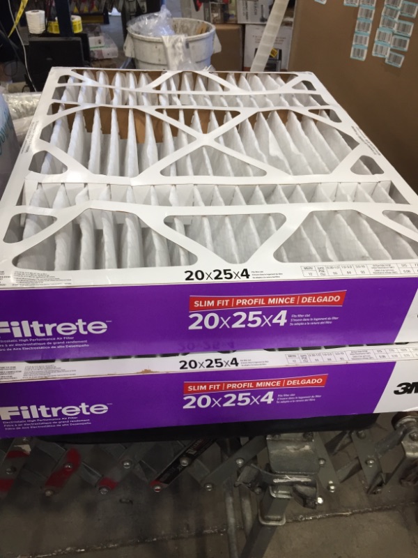 Photo 2 of *SEE last picture for damage*
Filtrete 20x25x4 (SlimFit), AC Furnace Air Filter, MPR 1550 DP, Healthy Living Ultra Allergen Deep Pleat, 2-Pack (actual dimensions 19.5 x 24.5 x 3.75)
