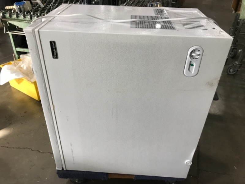 Photo 4 of NONFUNCTIONAL//PARTS ONLY//

Magic Chef
7.0 cu. ft. Chest Freezer in White

