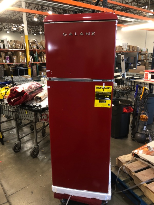 Photo 4 of Galanz
12.0 cu. ft. Top Freezer Retro Refrigerator with Dual Door True Freezer, Frost Free in Red