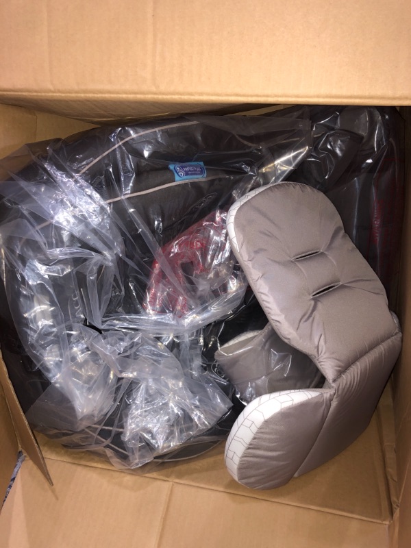 Photo 1 of Graco Extend2Fit Convertible Car Seat | Ride Rear Facing Longer with Extend2Fit, Redmond, Amazon Exclusive
