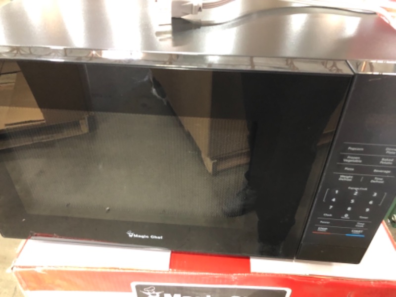 Photo 2 of ***PARTS ONLY*** Magic Chef 1.1 Cu. Ft. Countertop Microwave in Black with Gray Cavity
