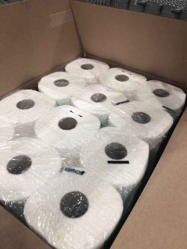Photo 1 of Amazon Brand - Solimo Basic Flex-Sheets Paper Towels, 12 Value Rolls, White, 150 Sheets per Roll (New Version)

