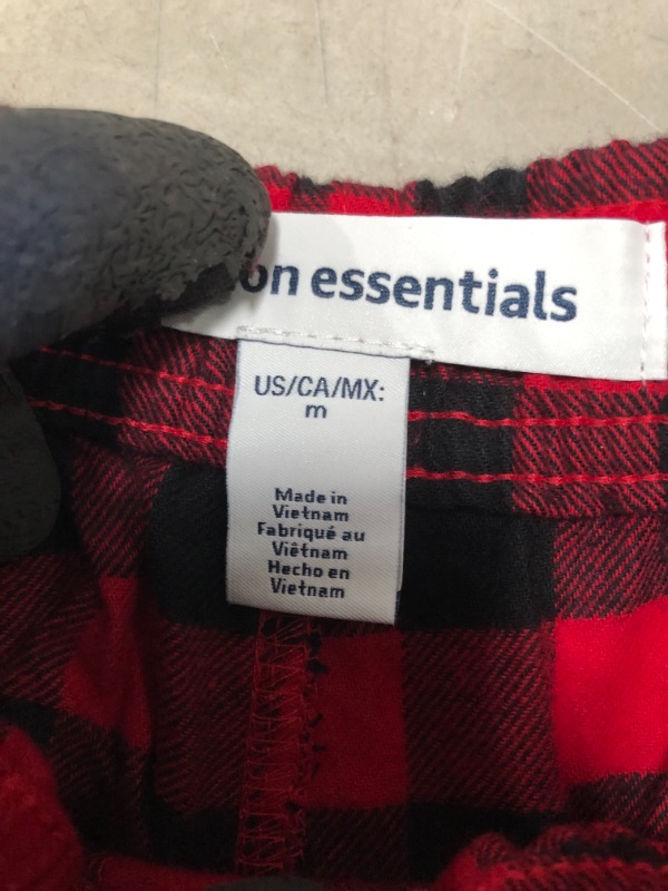 Photo 3 of Amazon Essentials Men's Flannel Pajama Pant, Medium 
