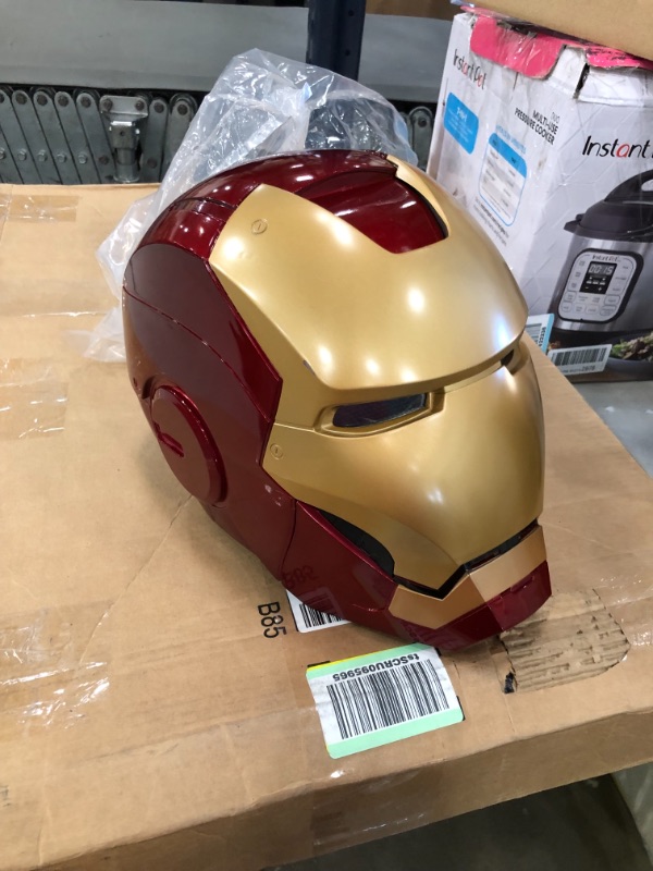 Photo 2 of *SEE last pictures for damage*
Avengers Marvel Legends Iron Man Electronic Helmet
