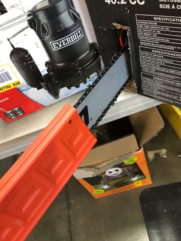 Photo 1 of *USED*
ECHO 18 in. 40.2 cc Gas 2-Stroke Cycle Chainsaw