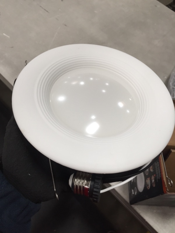 Photo 2 of *MISSING back piece/ component, REFER to stock picture*
Halo RL56 Series 5/6 in. Daylight White Selectable CCT Integrated LED White Recessed Light with Baffle White Trim 1221 Lumens