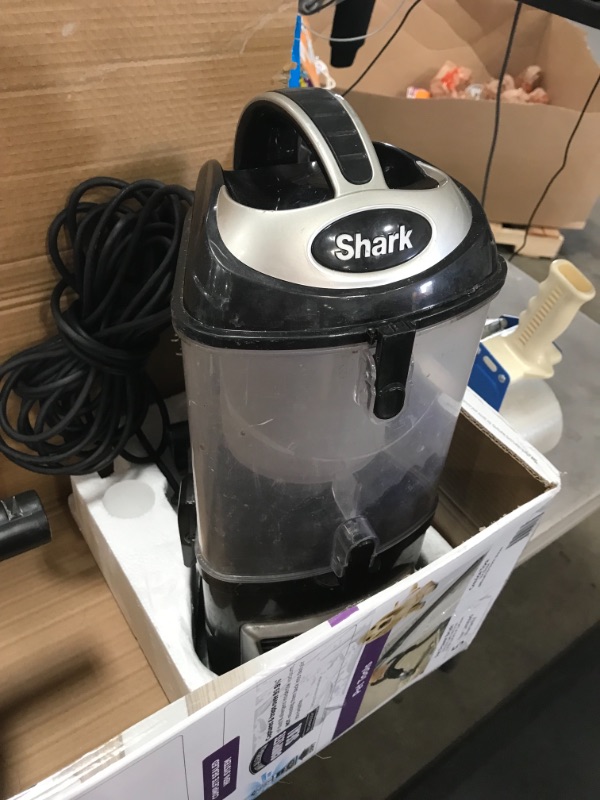 Photo 2 of *USED*
Shark Navigator Lift-Away DLX Vacuum Cleaner